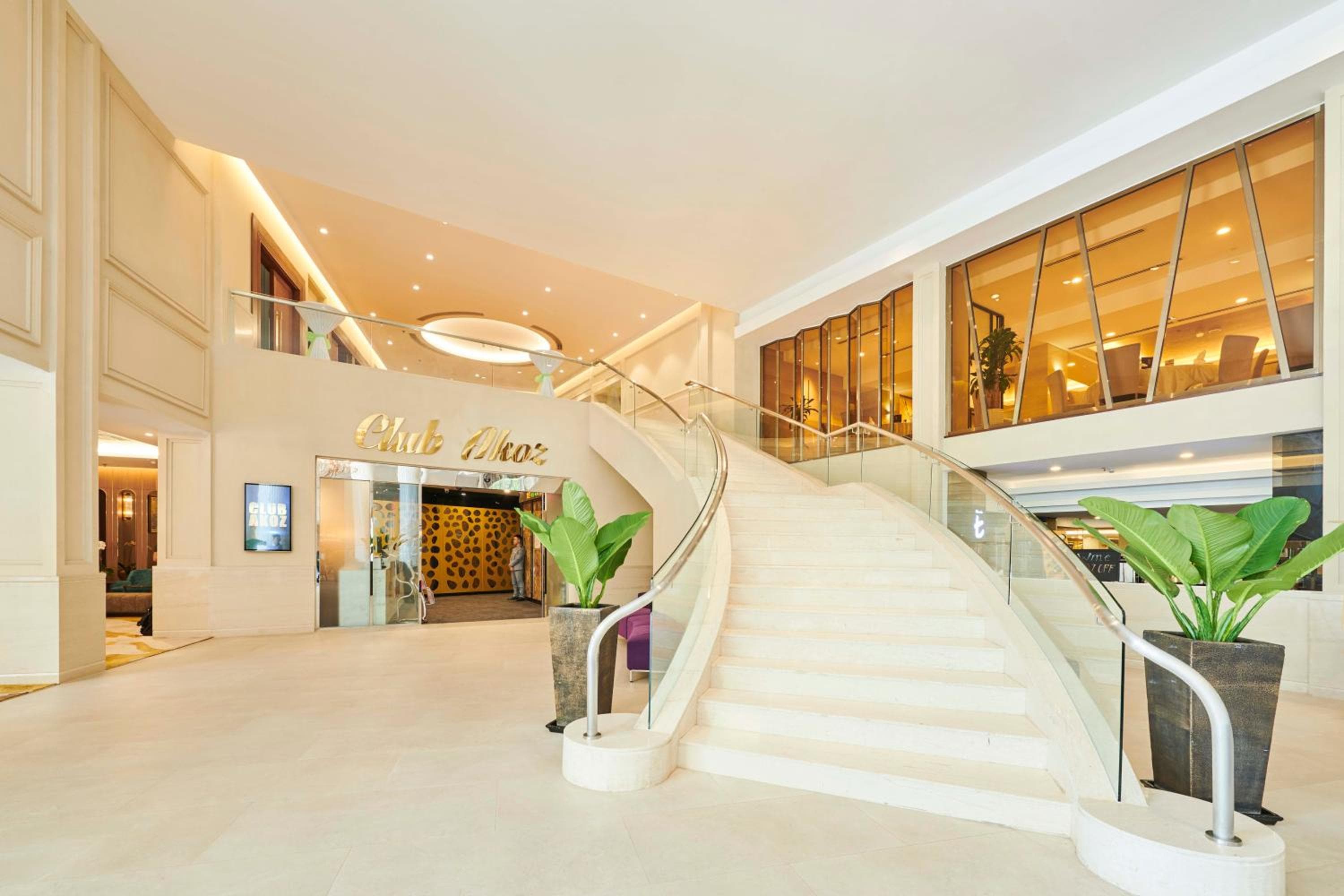 Eastin Grand Hotel Saigon photo 2