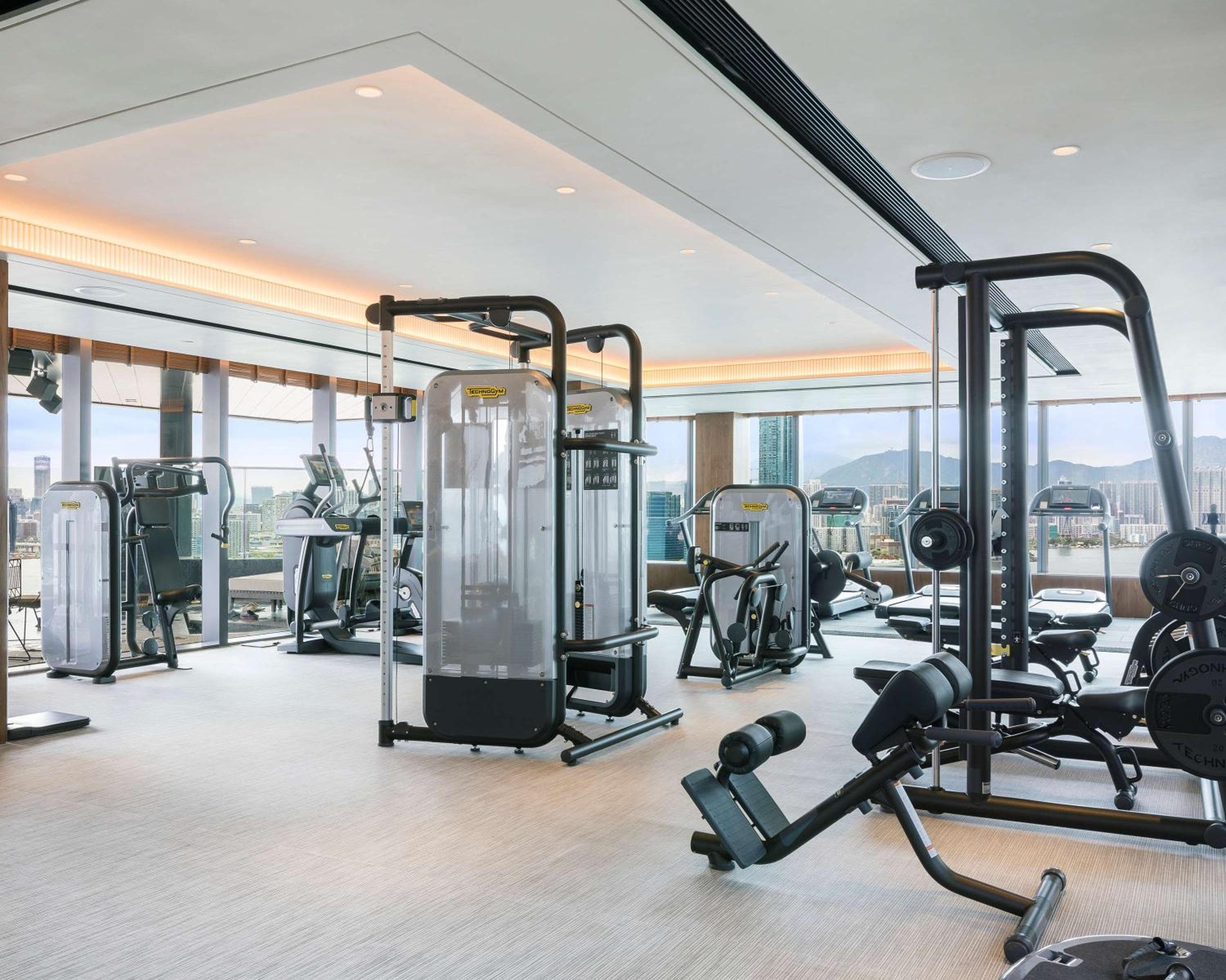 Hyatt Centric Victoria Harbour photo 4