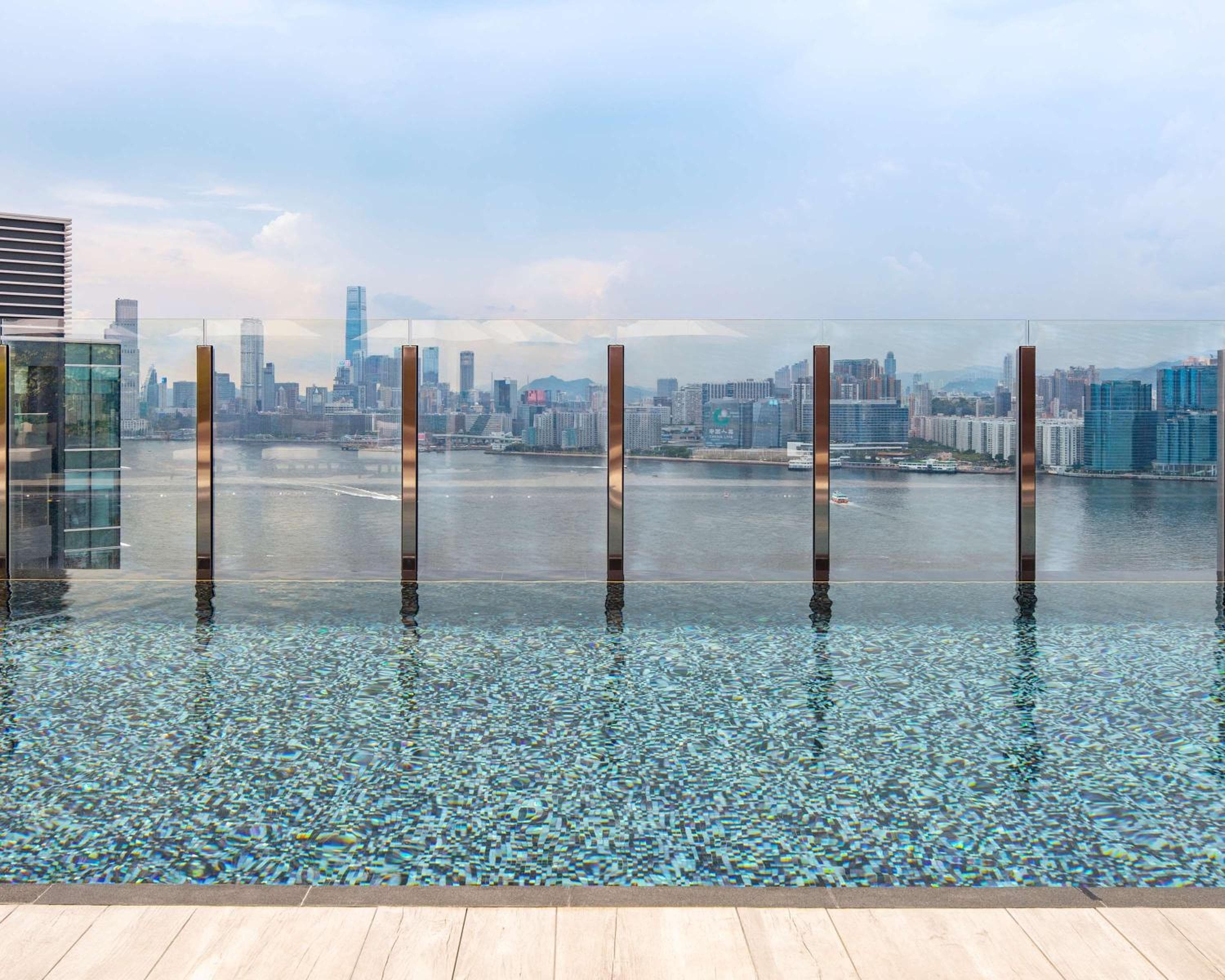 Hyatt Centric Victoria Harbour photo 2
