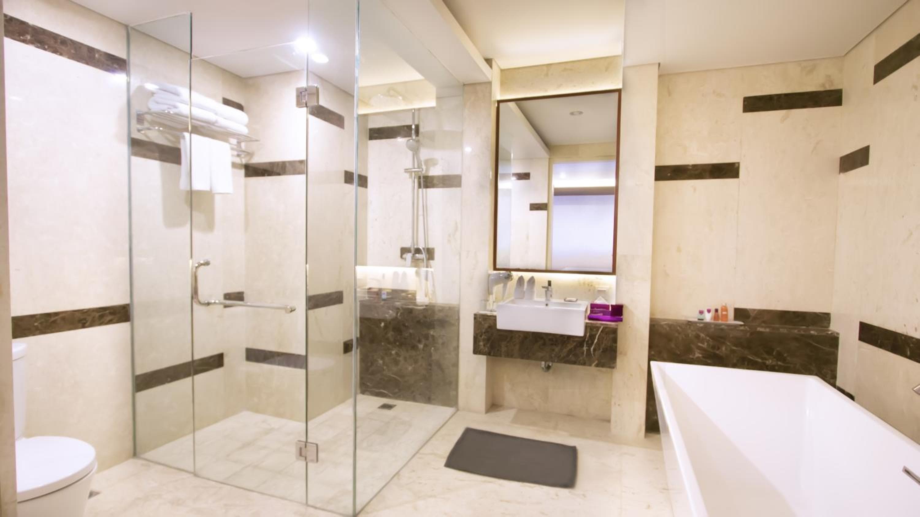 Quest San Denpasar by ASTON photo 3