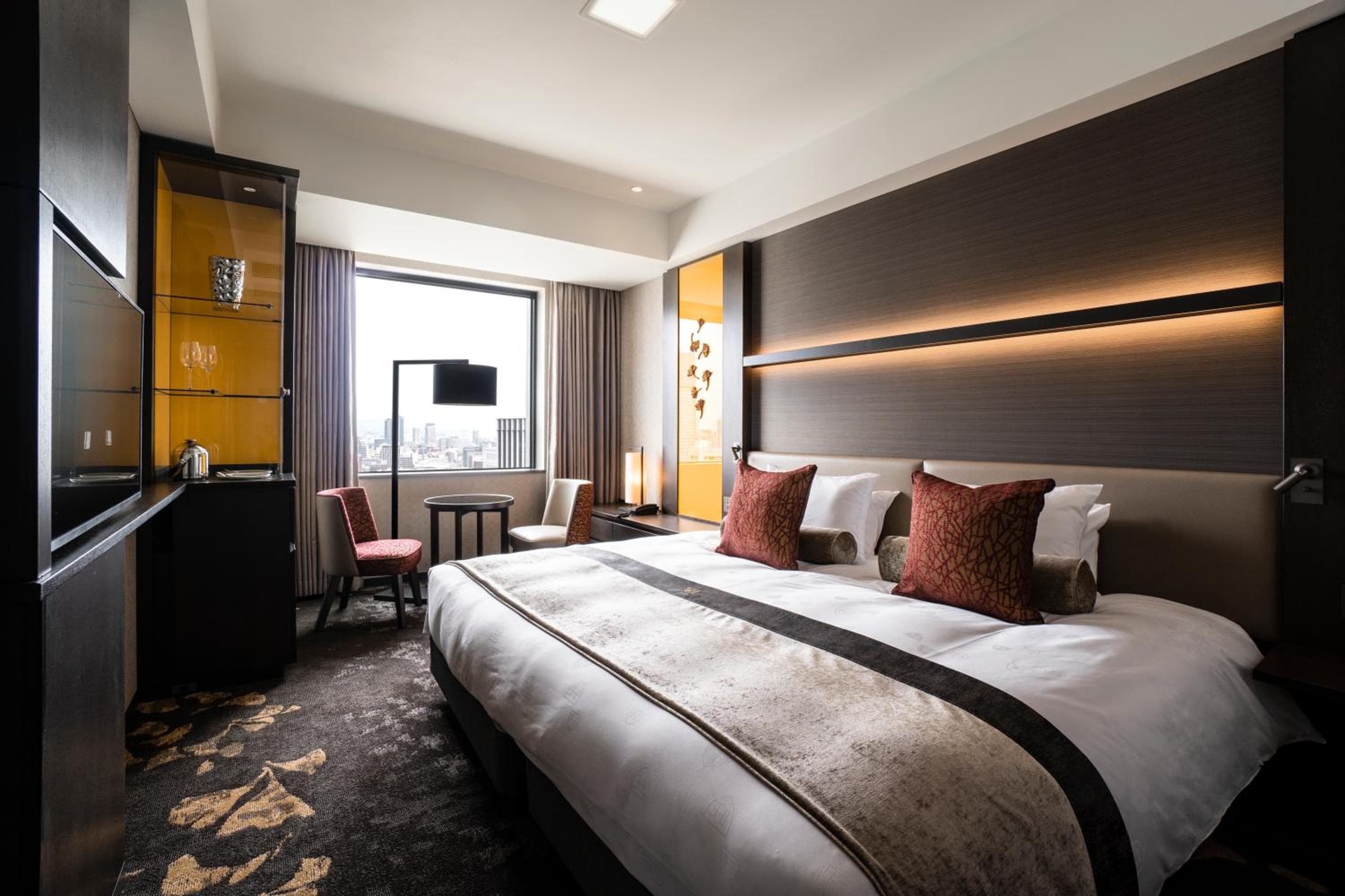 The Royal Park Hotel Iconic Osaka Midosuji photo 3