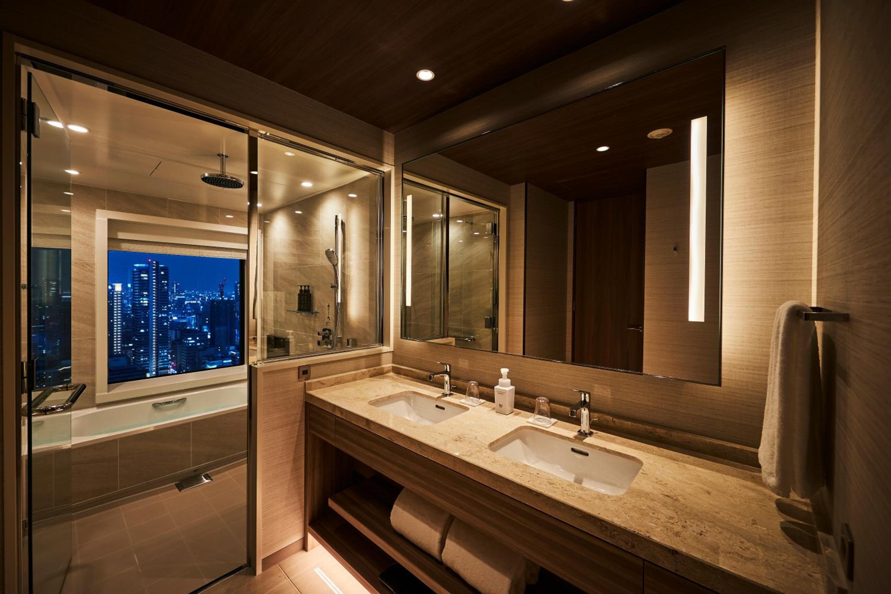 The Royal Park Hotel Iconic Osaka Midosuji photo 5