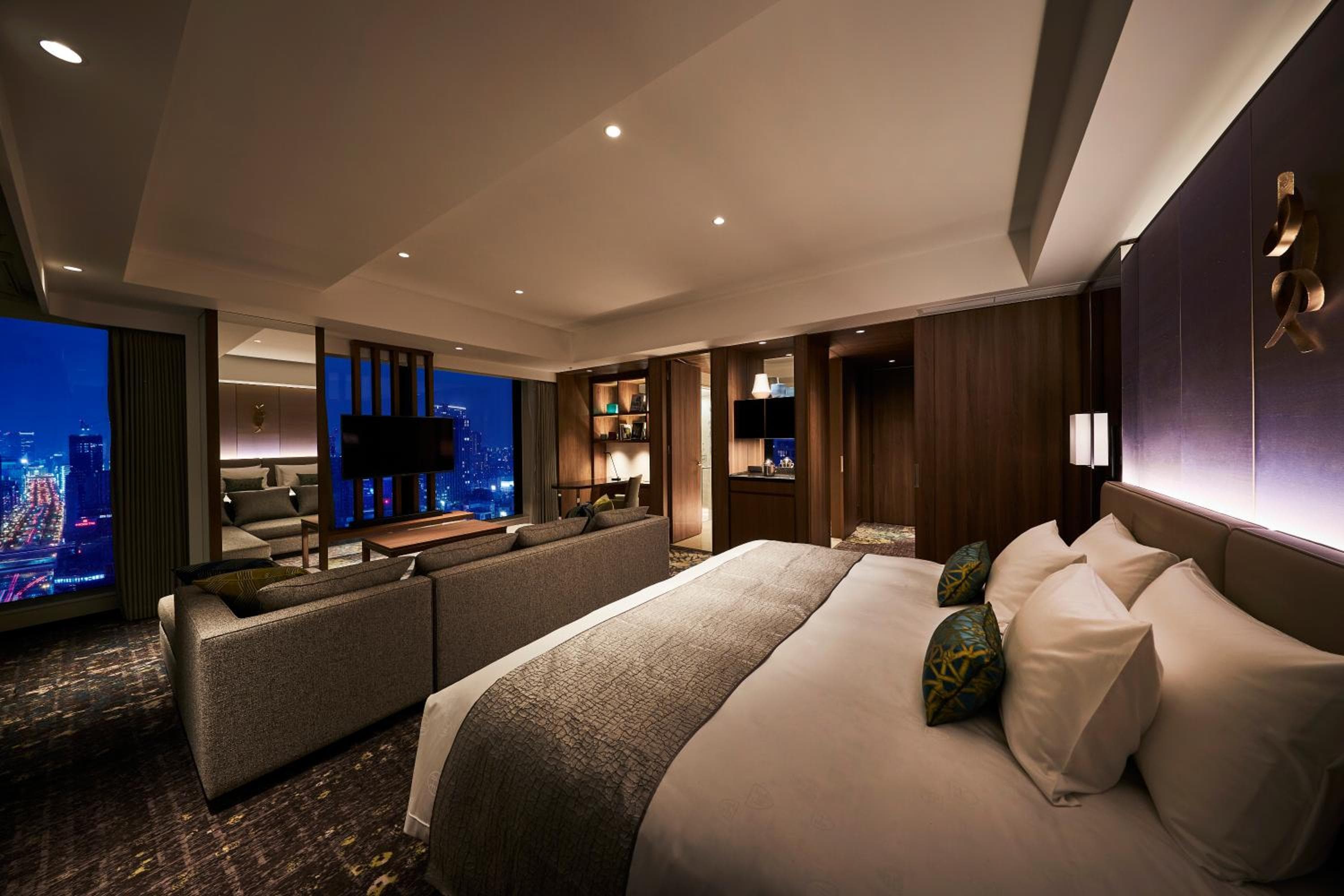The Royal Park Hotel Iconic Osaka Midosuji photo 4
