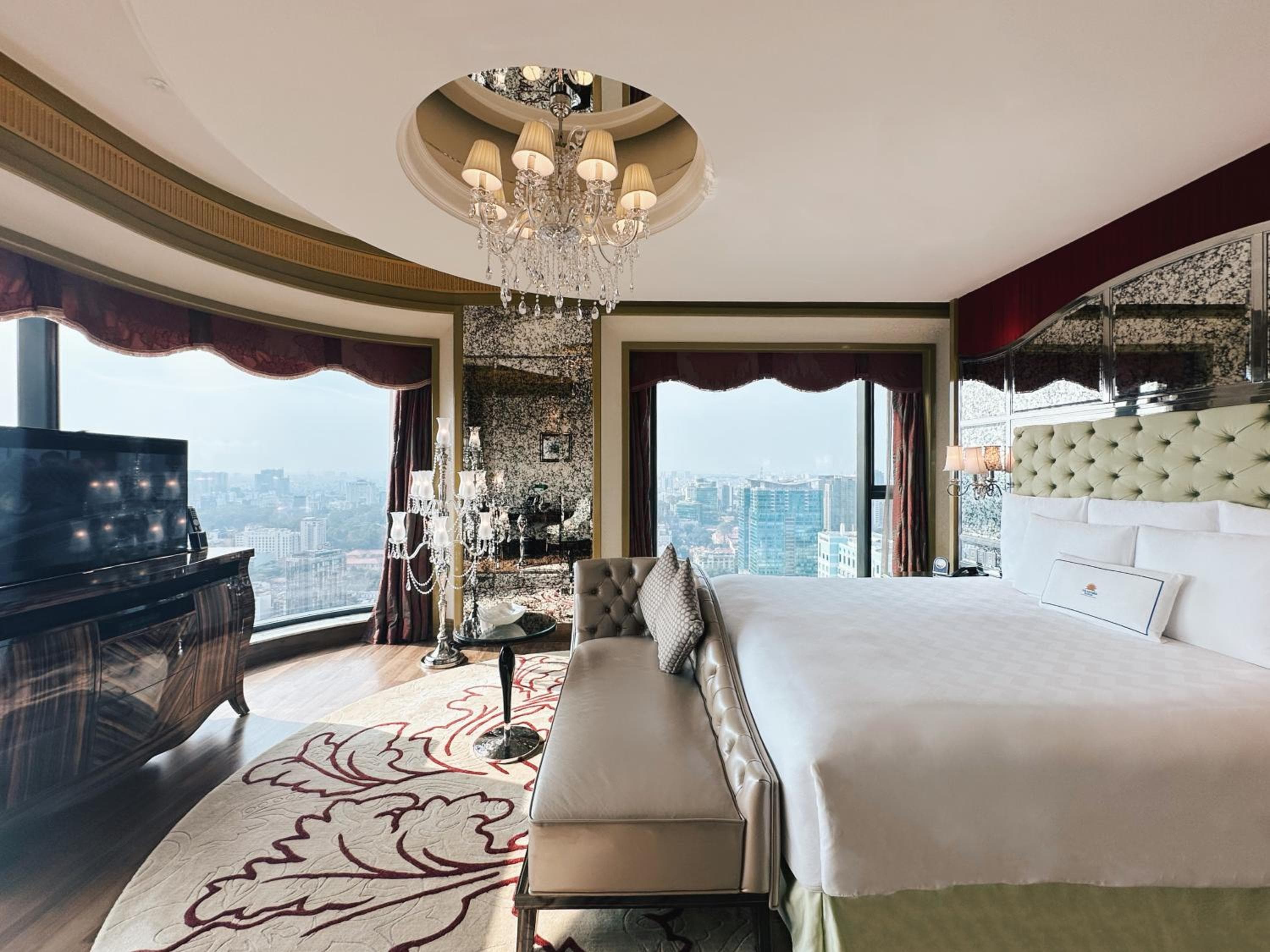 The Reverie Saigon photo 5