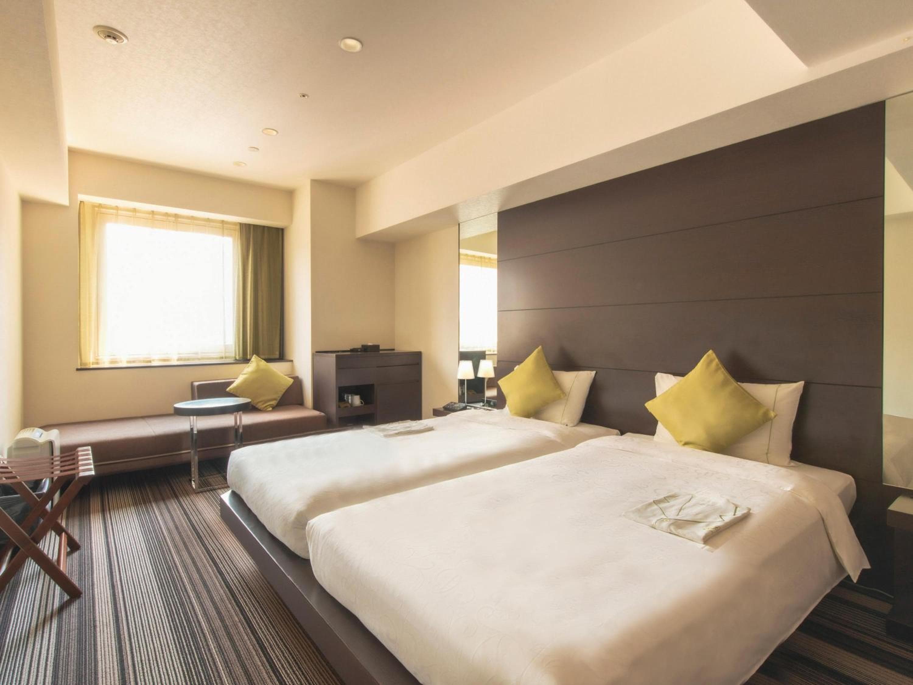 Hotel Brighton City Osaka Kitahama photo 2