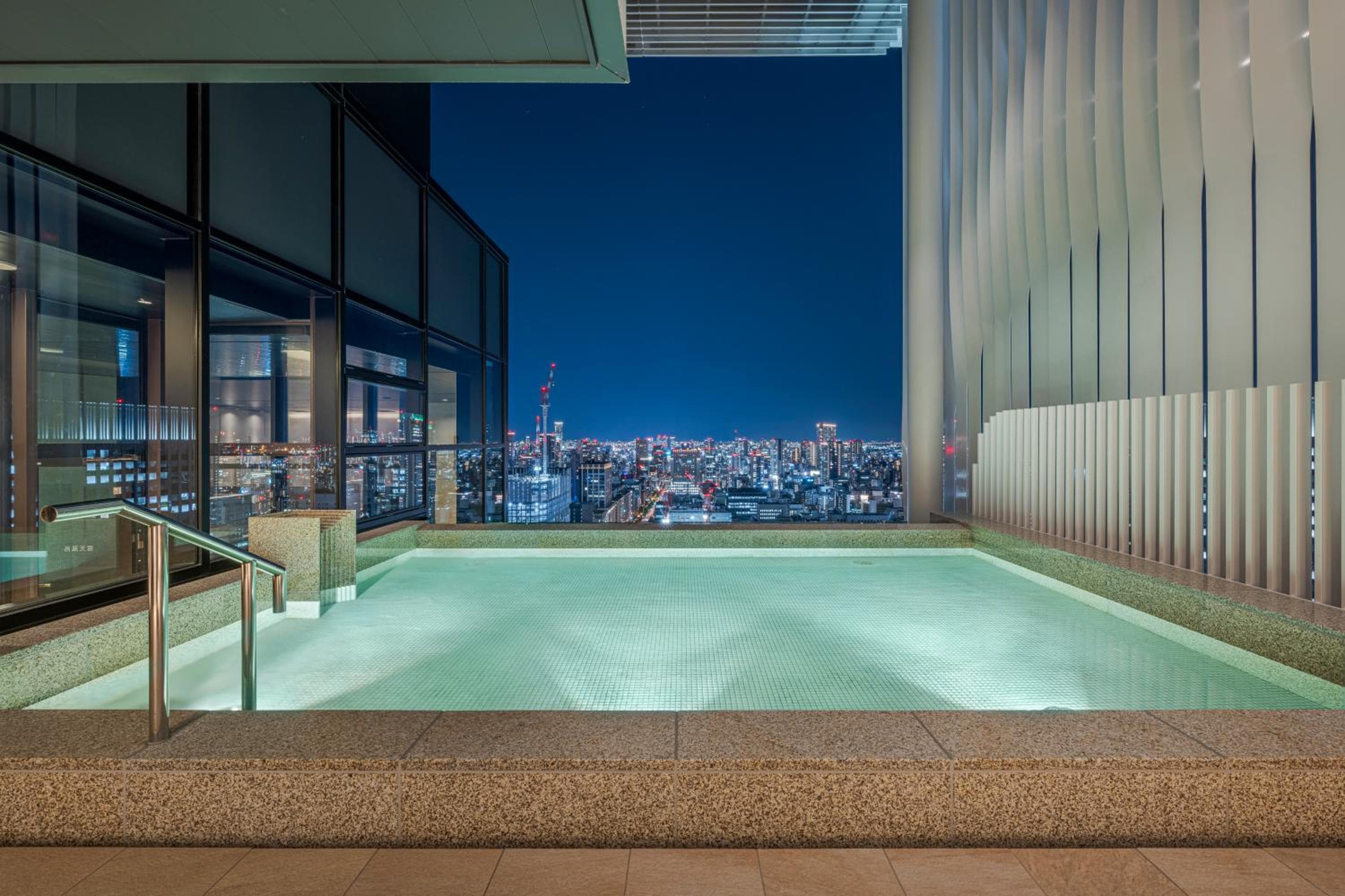 Candeo Hotels Osaka The Tower photo 5