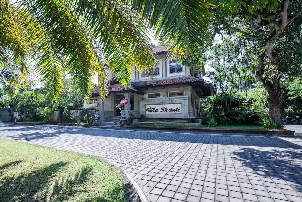 Vila Shanti Beach Hotel