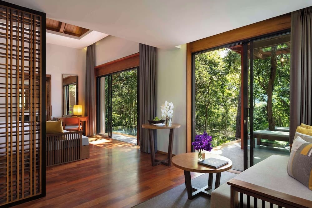 Avani Ao Nang Cliff Krabi Resort photo 5