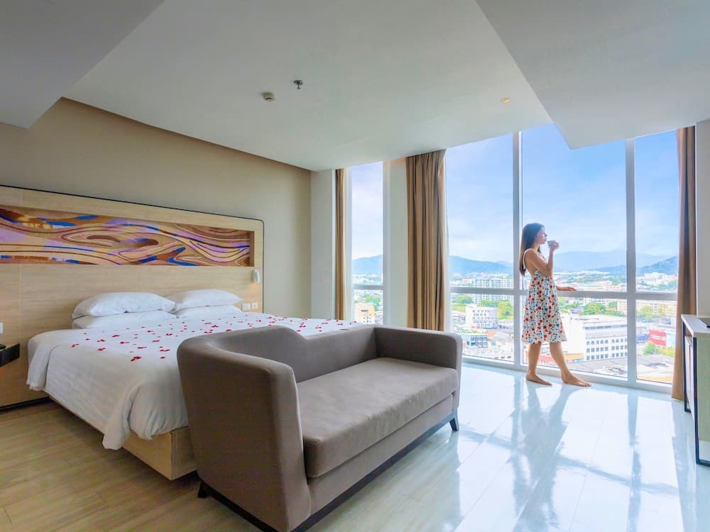 Novotel Phuket City Phokeethra Hotel photo 4