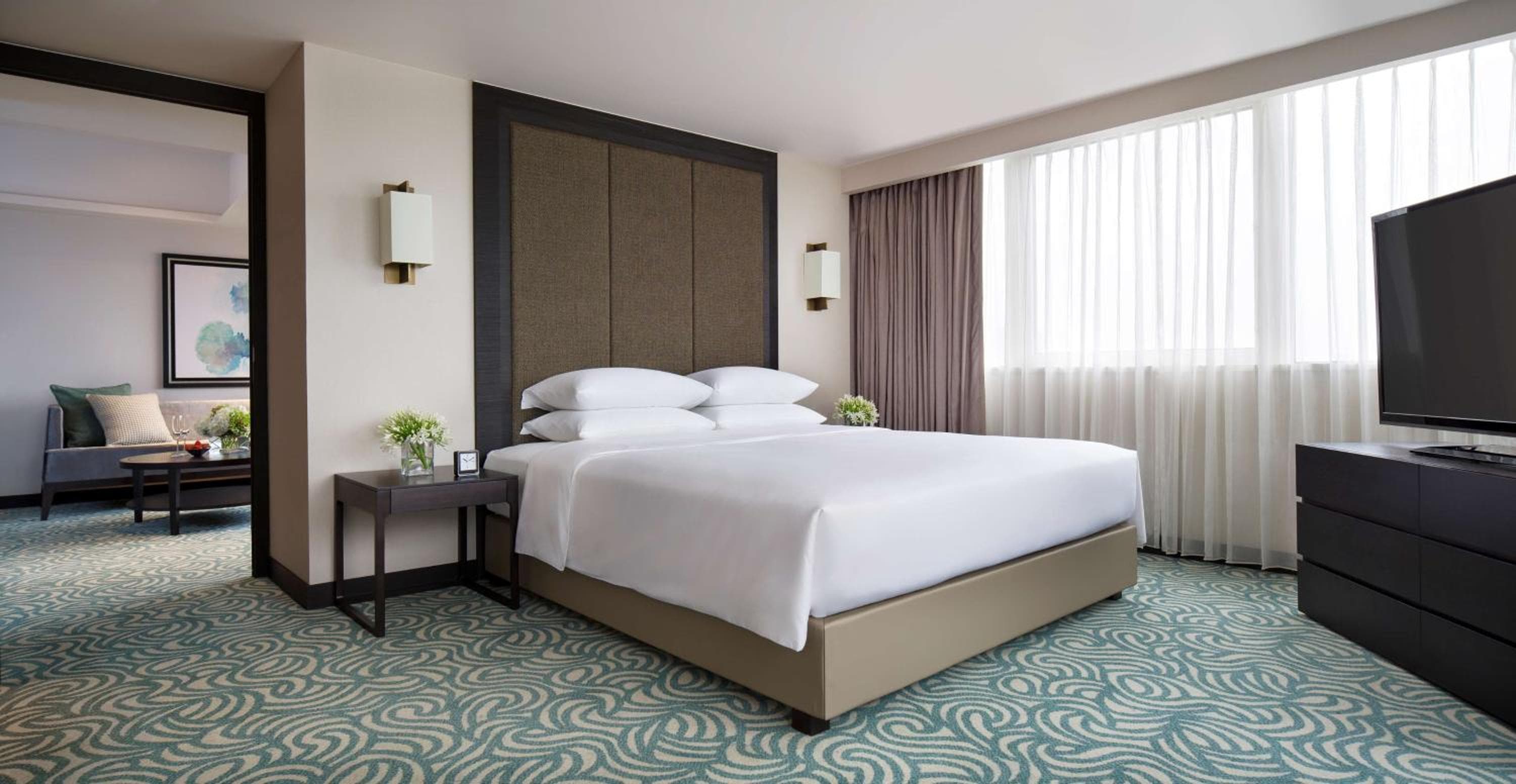 Grand Executive Suite