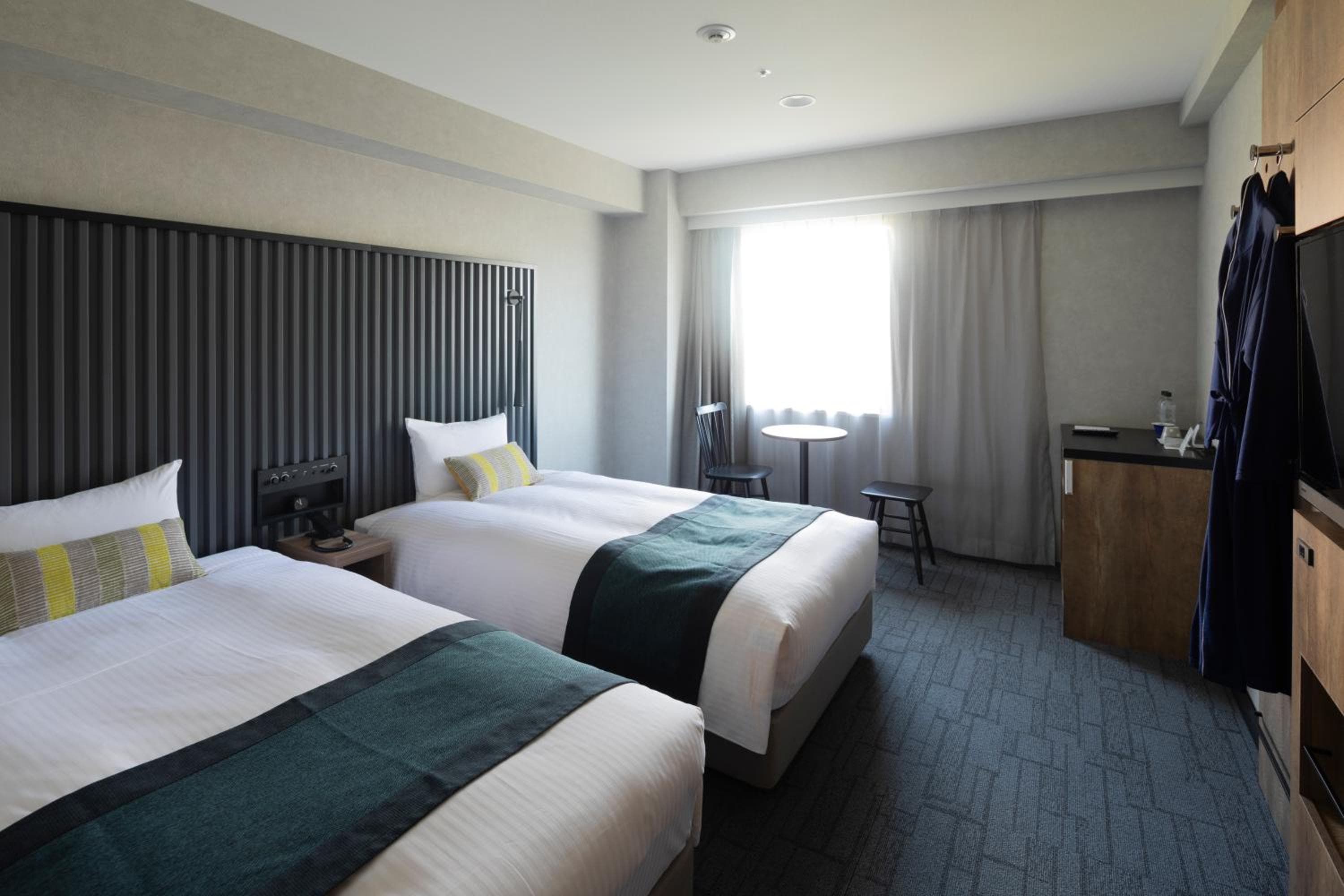 20sqm Deluxe Twin Room with Park View - Non-Smoking