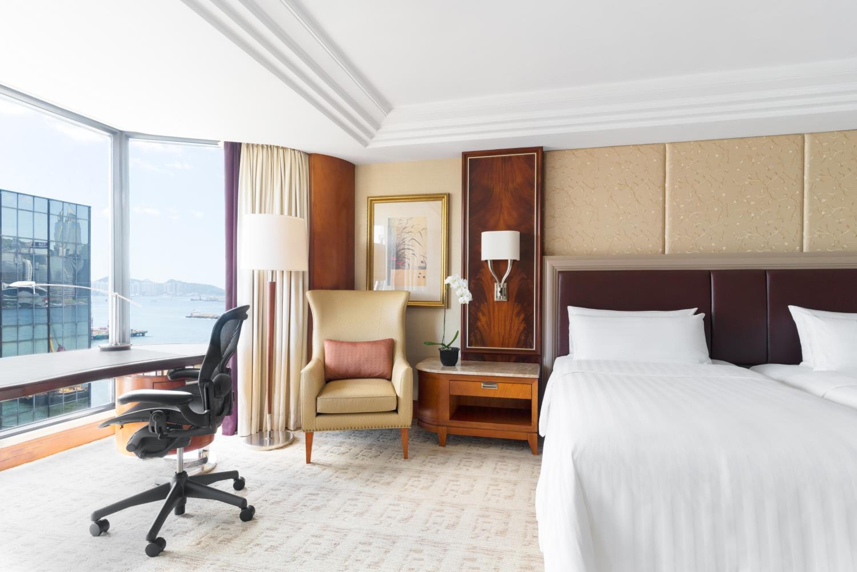Horizon Club Side Harbor View Twin Room with Horizon Club Benefits