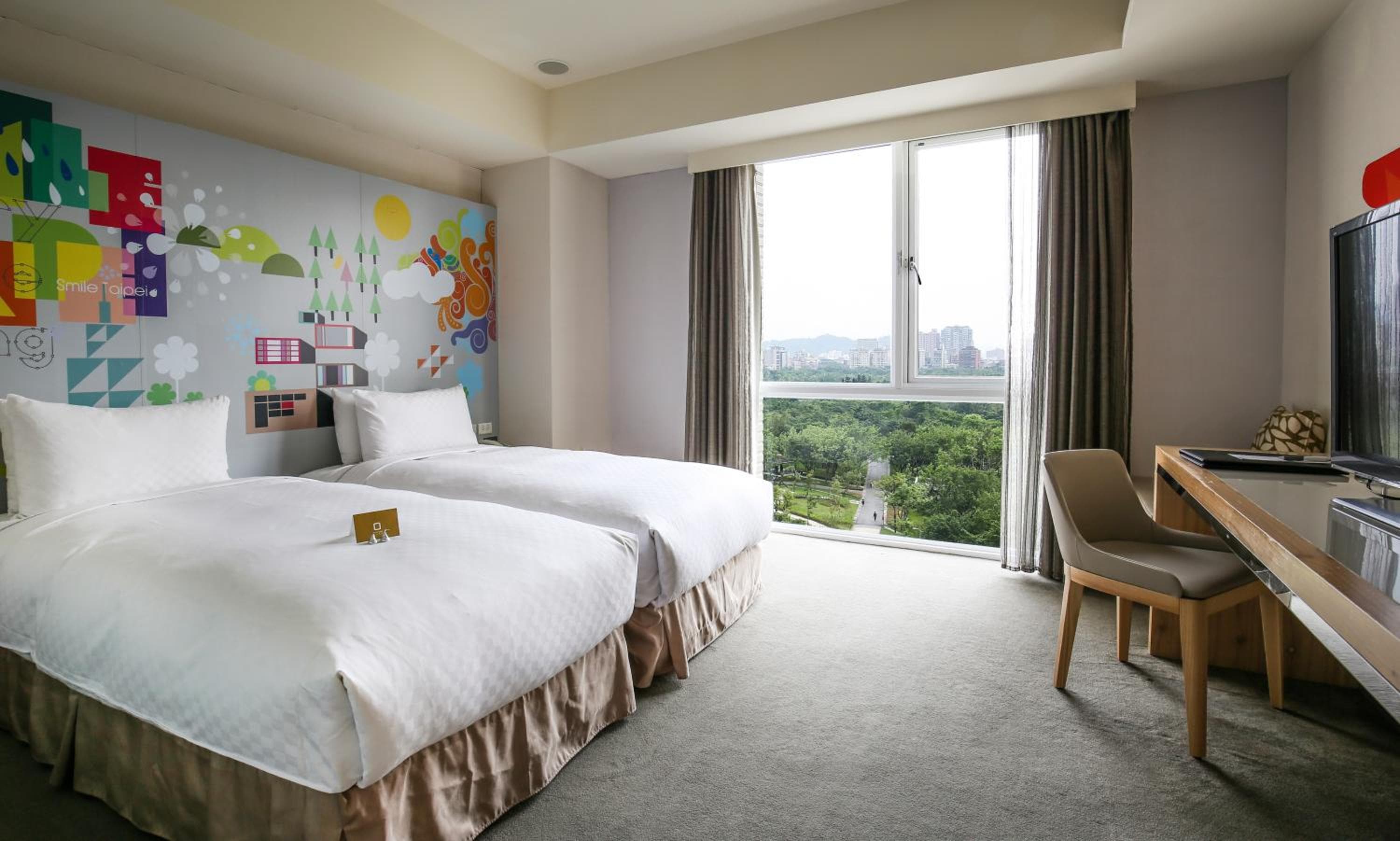 Elite Twin Room with Park View