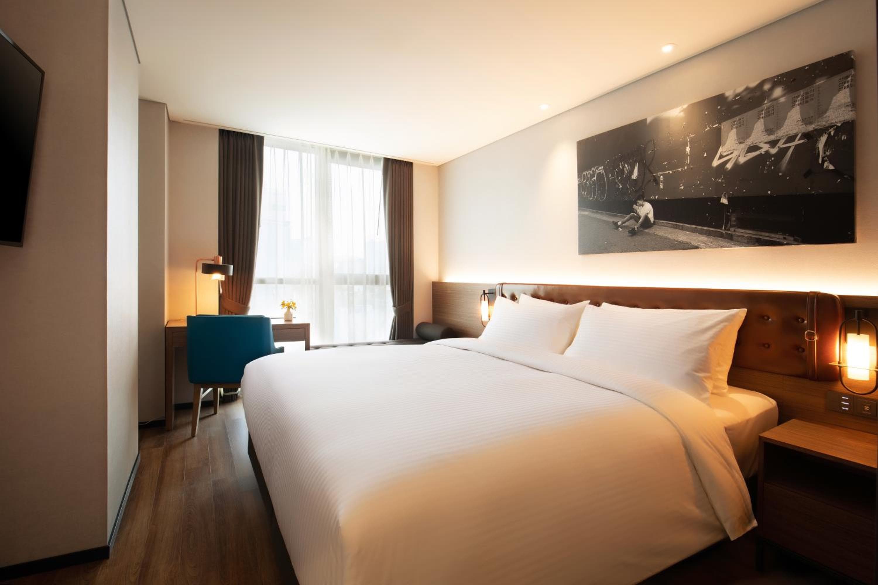 Standard King Room