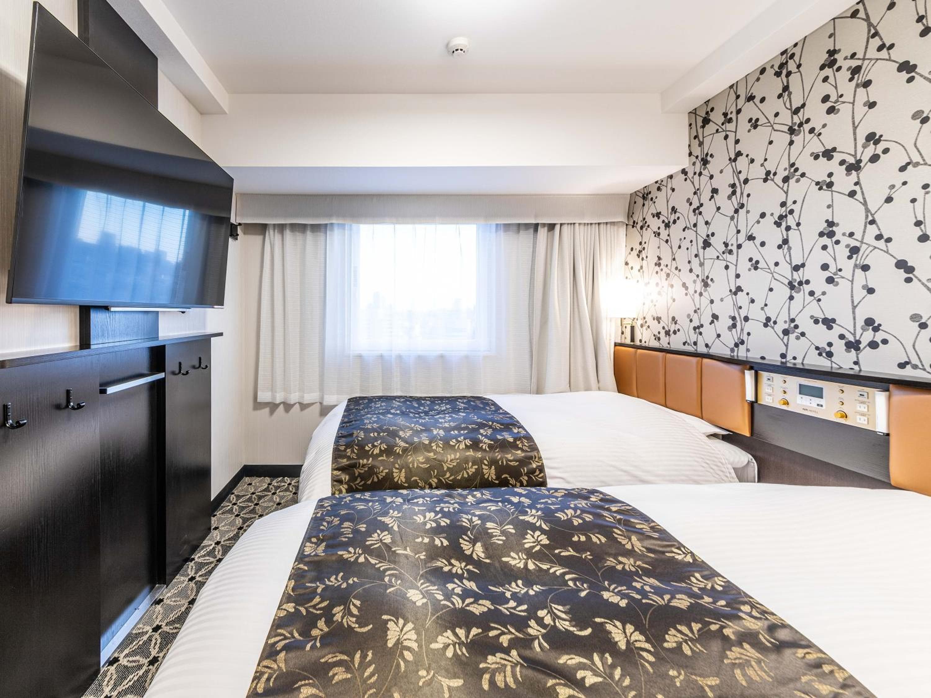 Casual Twin Room-Non-Smoking With Bathroom And Toilet/Non-Smoking Western Style Twin Bed With Plan % Off! Room Only