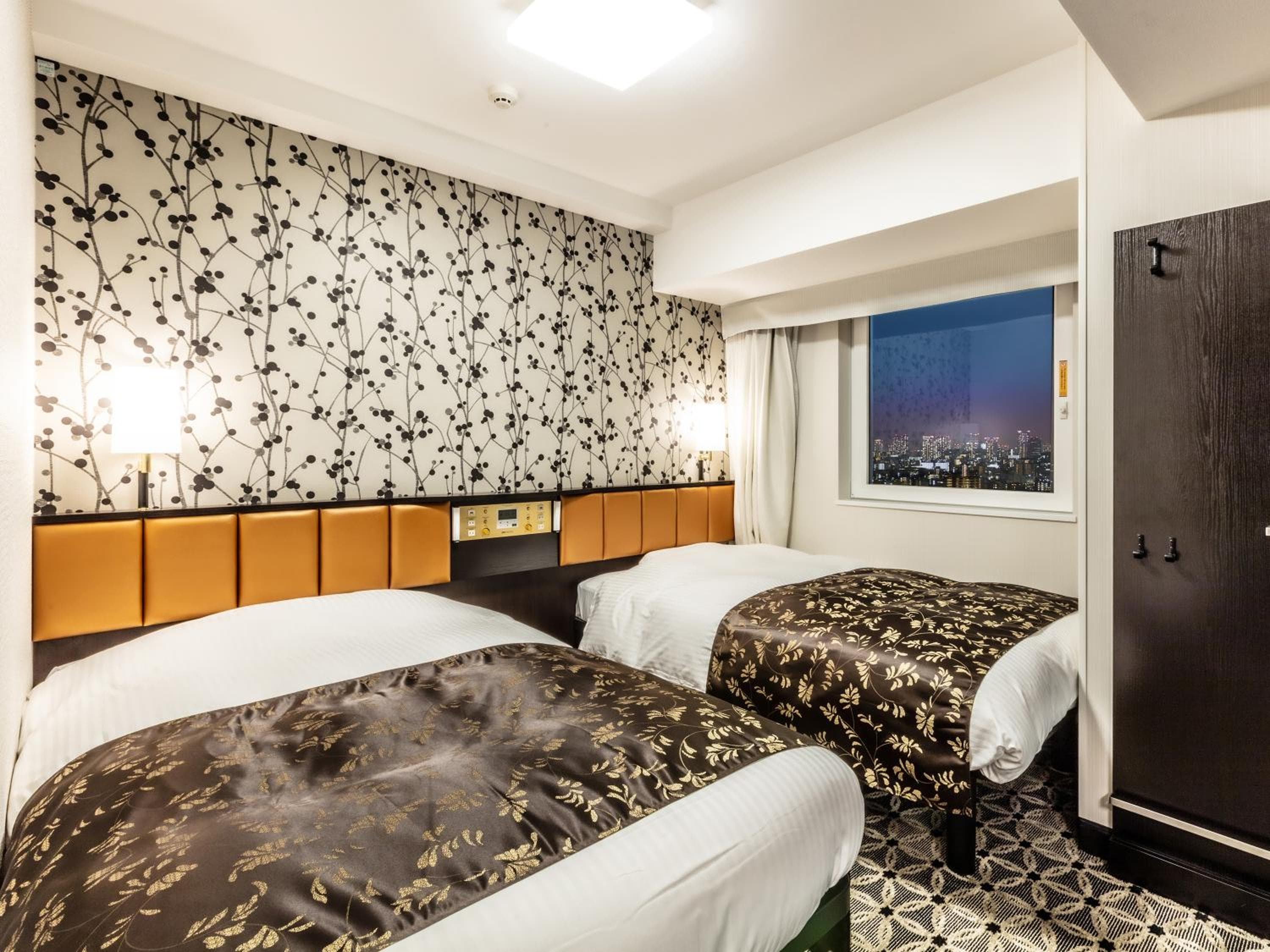 Standard Twin Room-Non-Smoking 【High Floor】