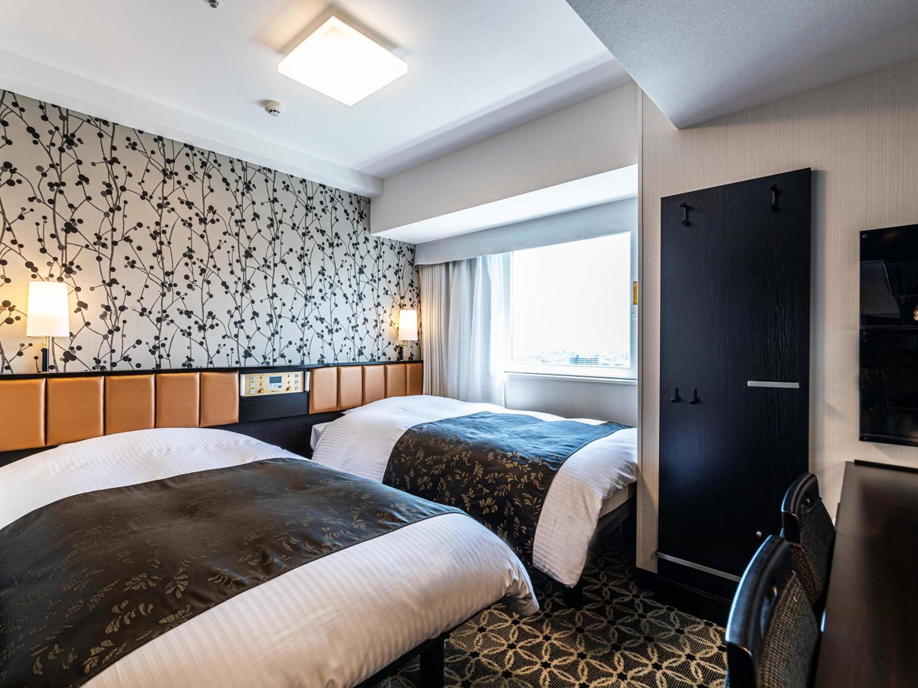 Standard Twin Room-Non-Smoking 【High Floor】 With Bathroom And Toilet/Non-Smoking Western Style Twin Bed With Plan % Off! Room Only