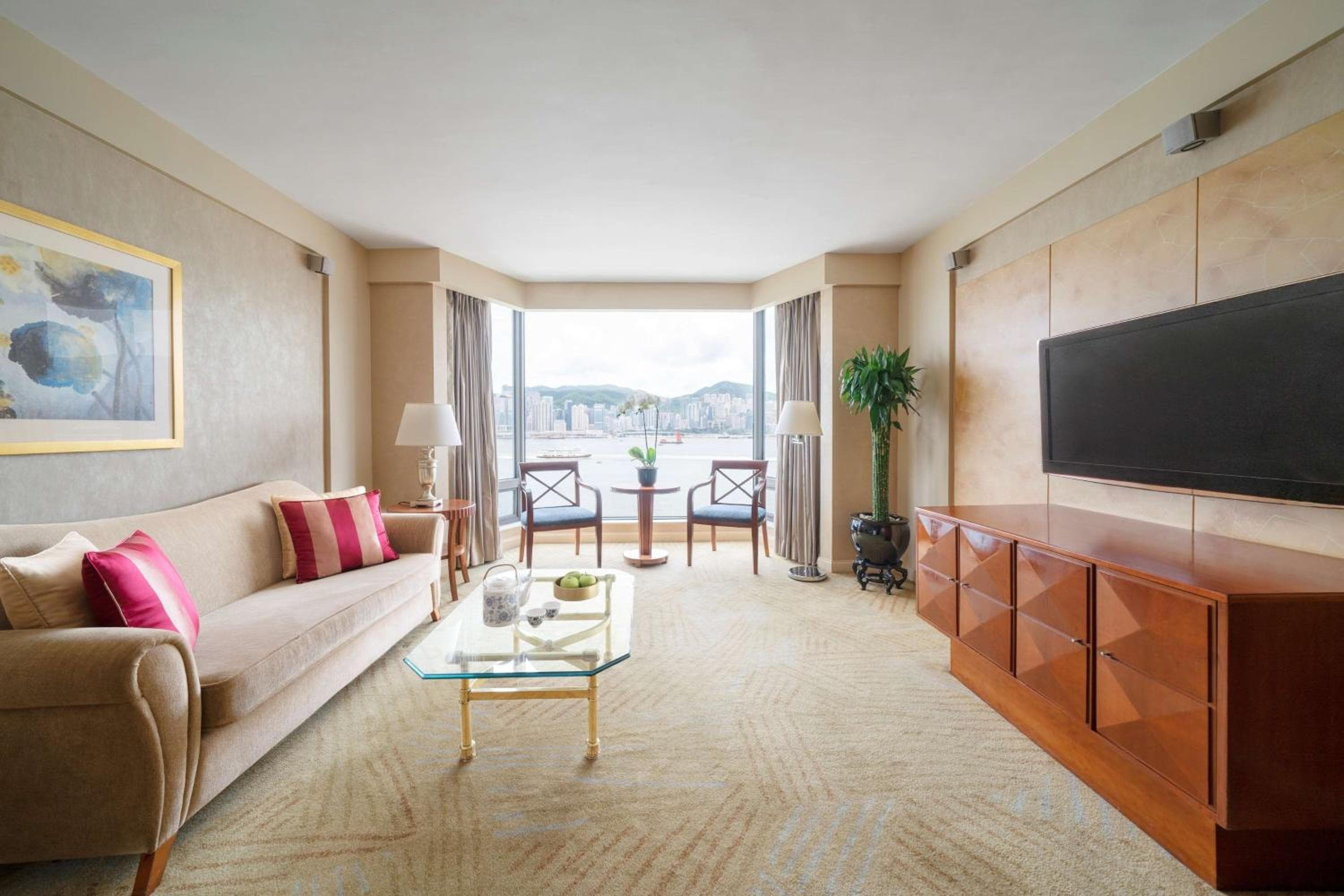 Harbor View Suite