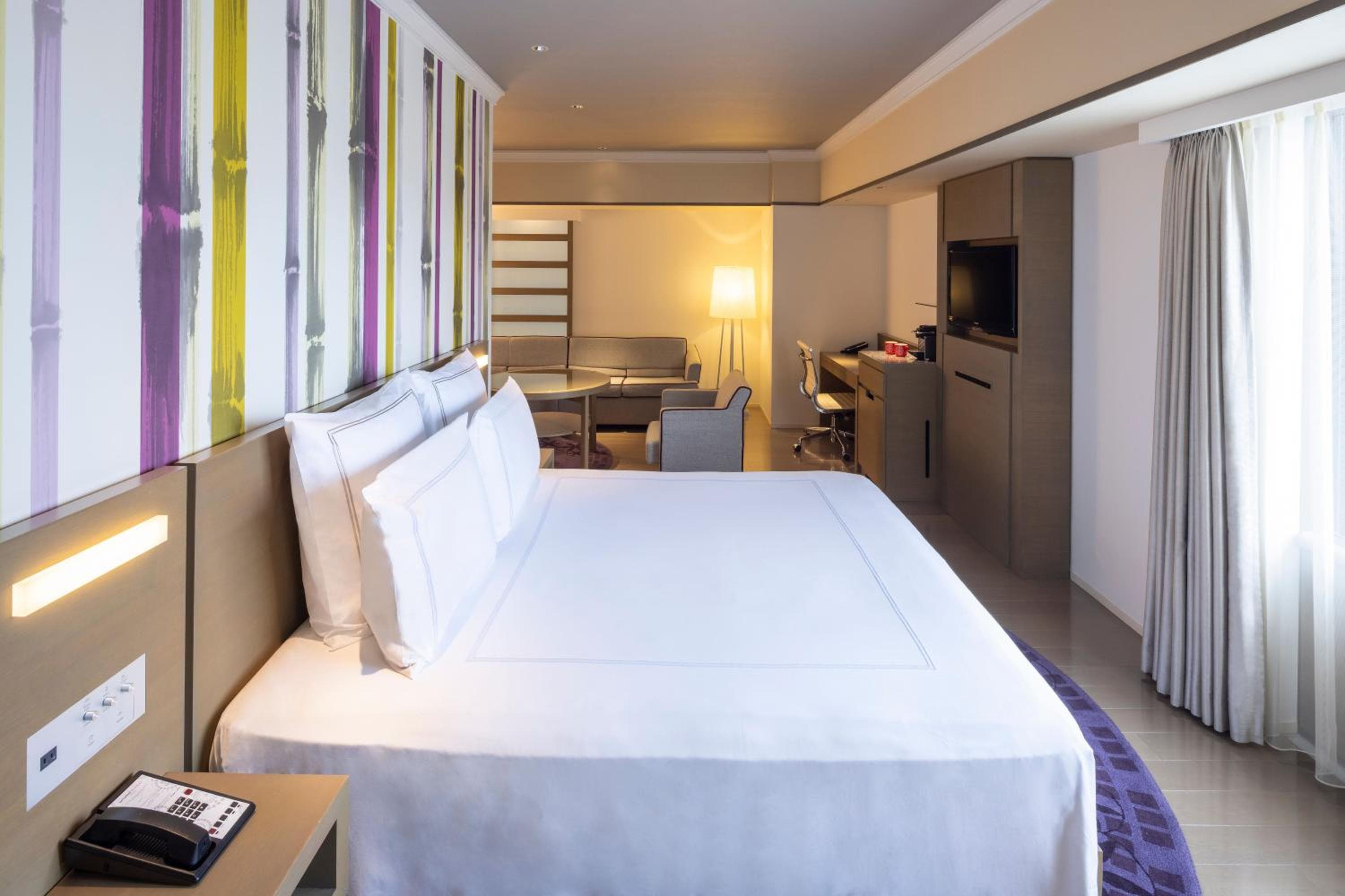 Junior King Suite