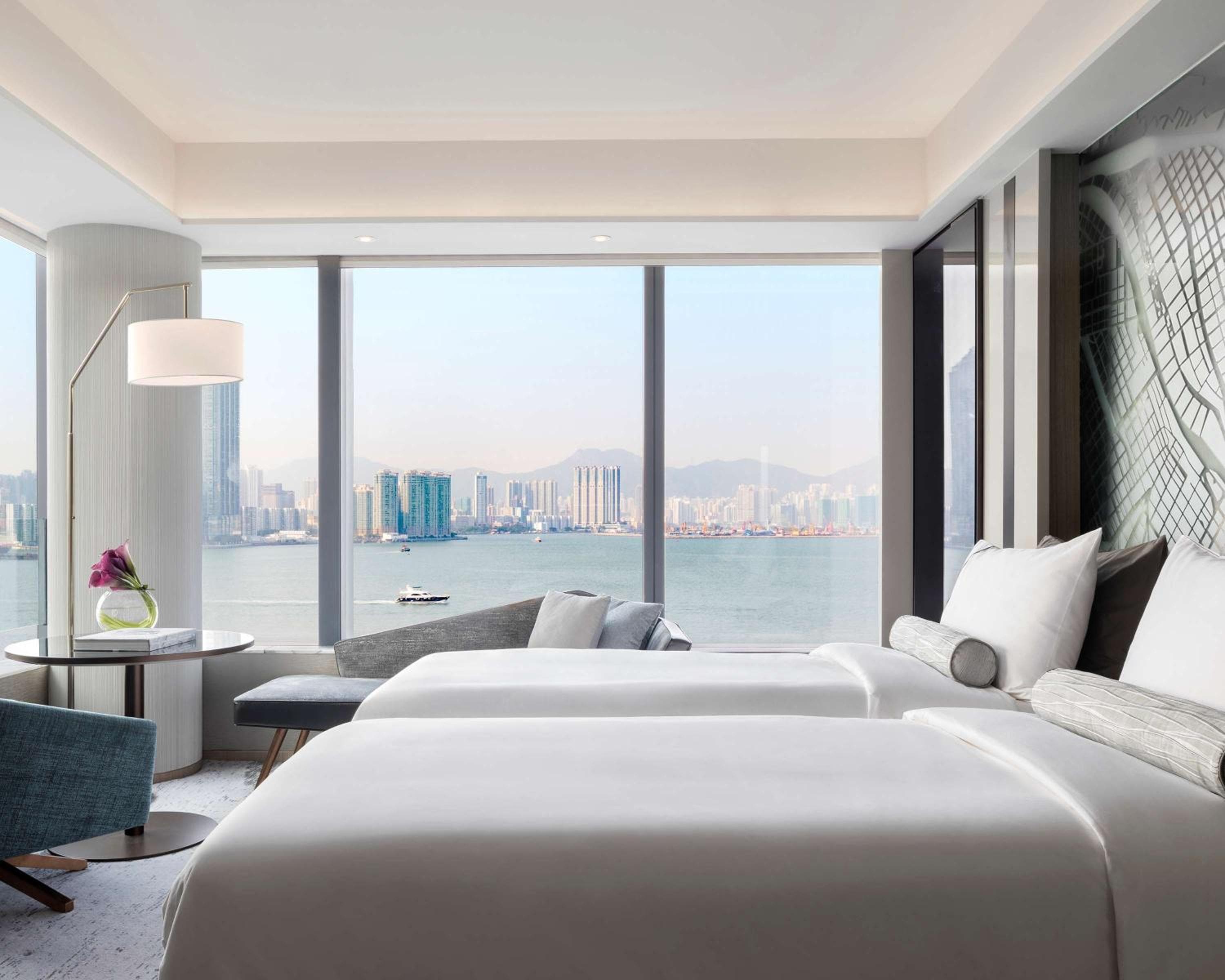 Deluxe Twin Room with Harbor View - Lounge Access