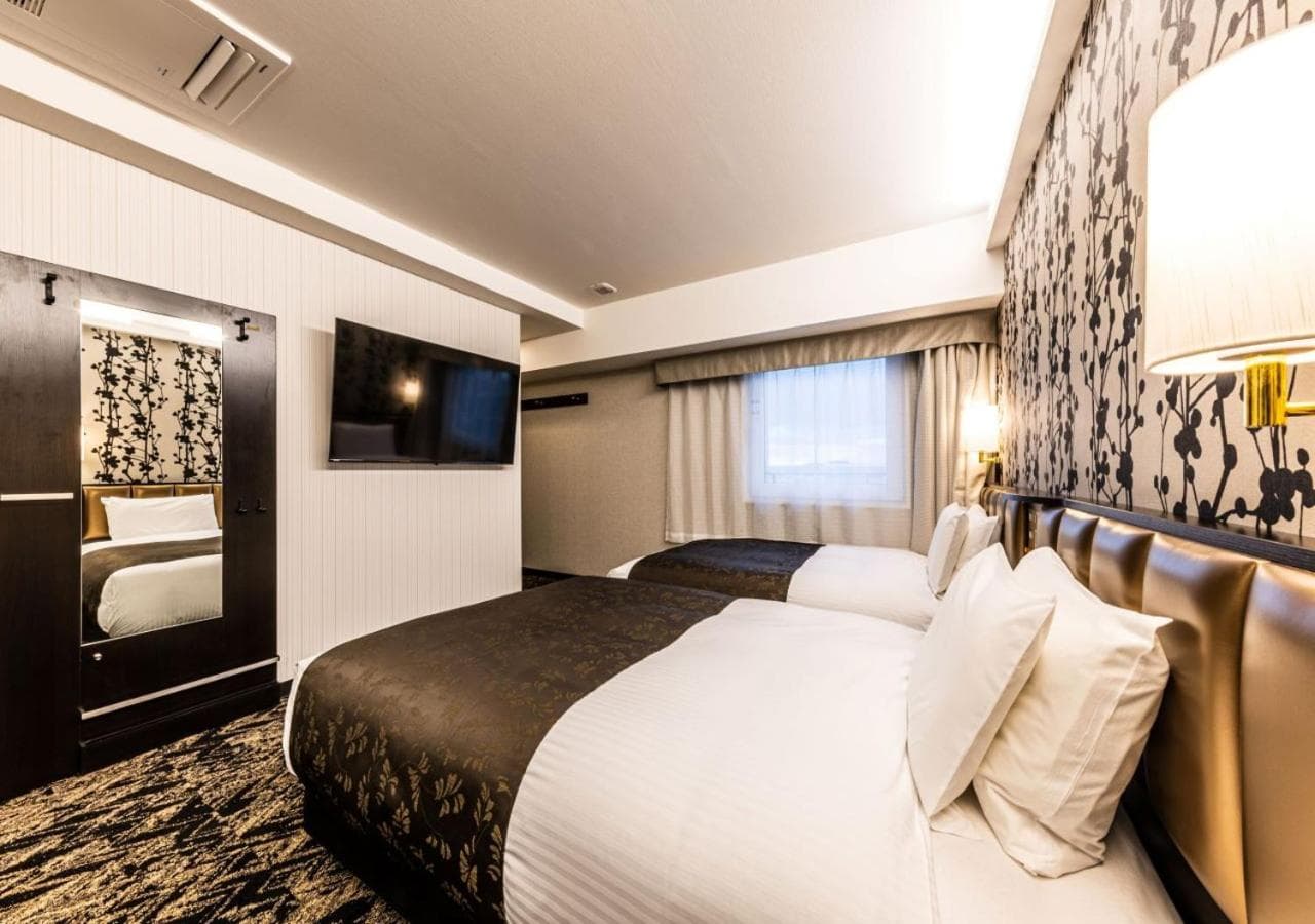 Wide Twin Room - Non-Smoking