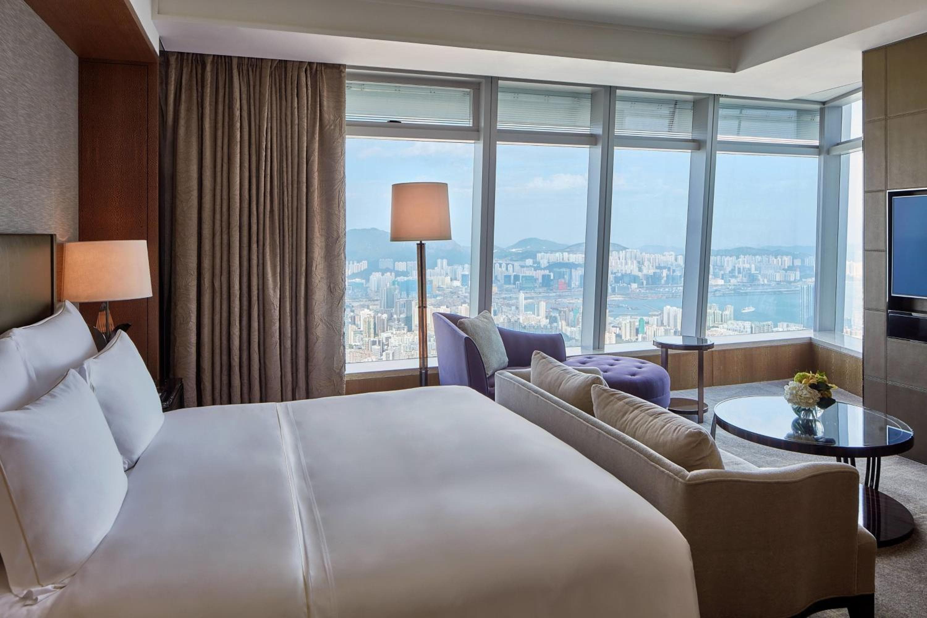 Grand Seaview Room with King Bed