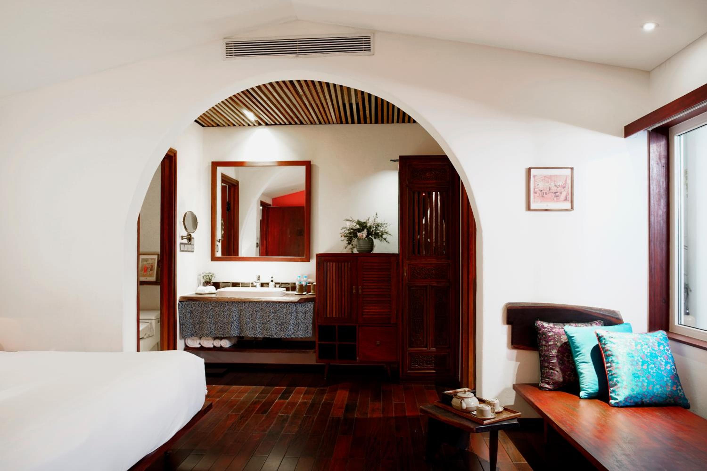 Saigon Balcony Twin Room