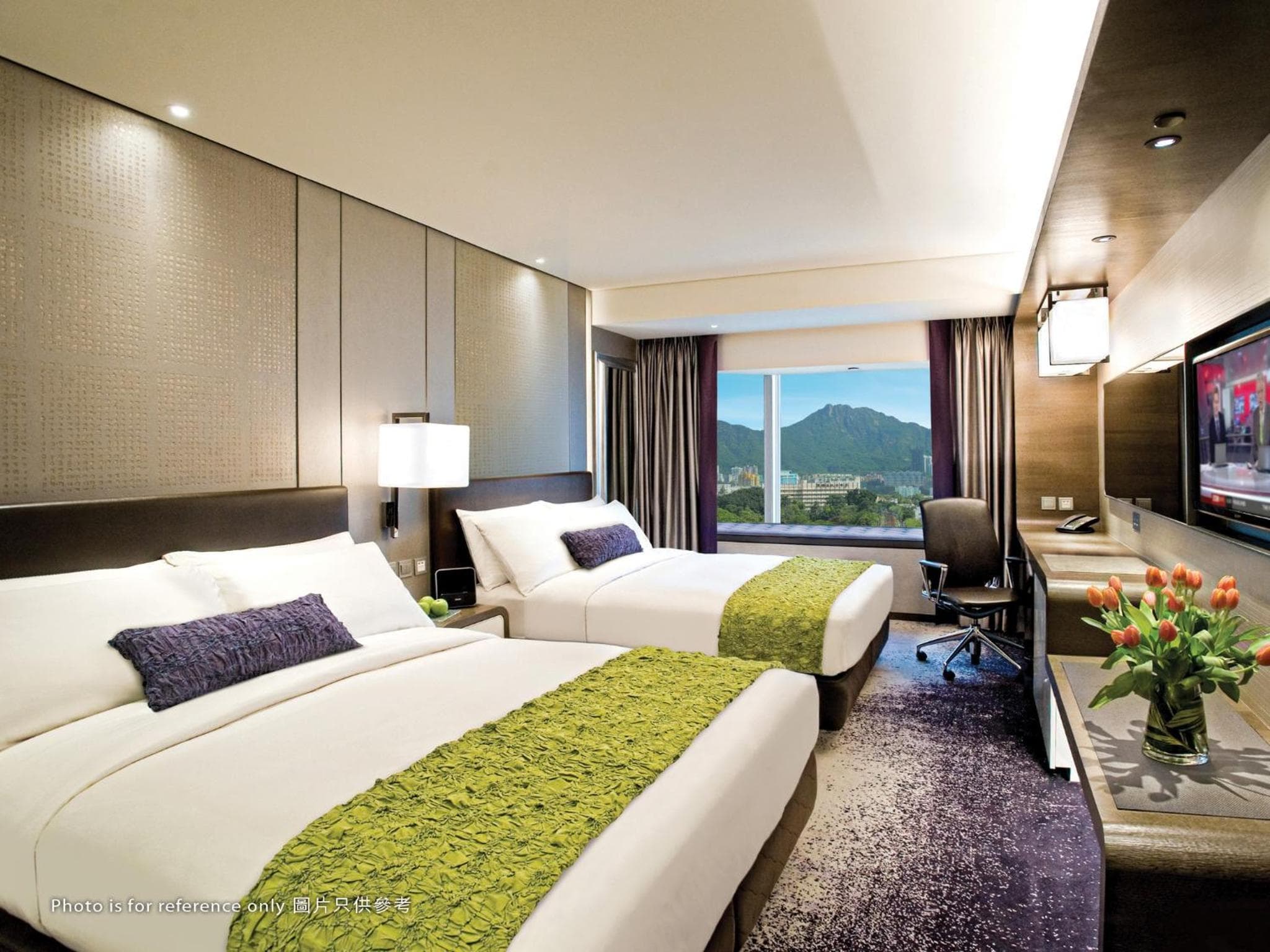 Plaza Deluxe - Family Twin Room