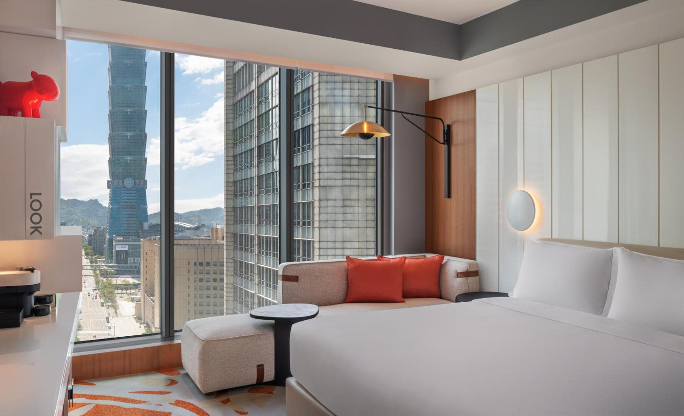Spectacular Room, Guest room, 1 King, Taipei 101 view, City view