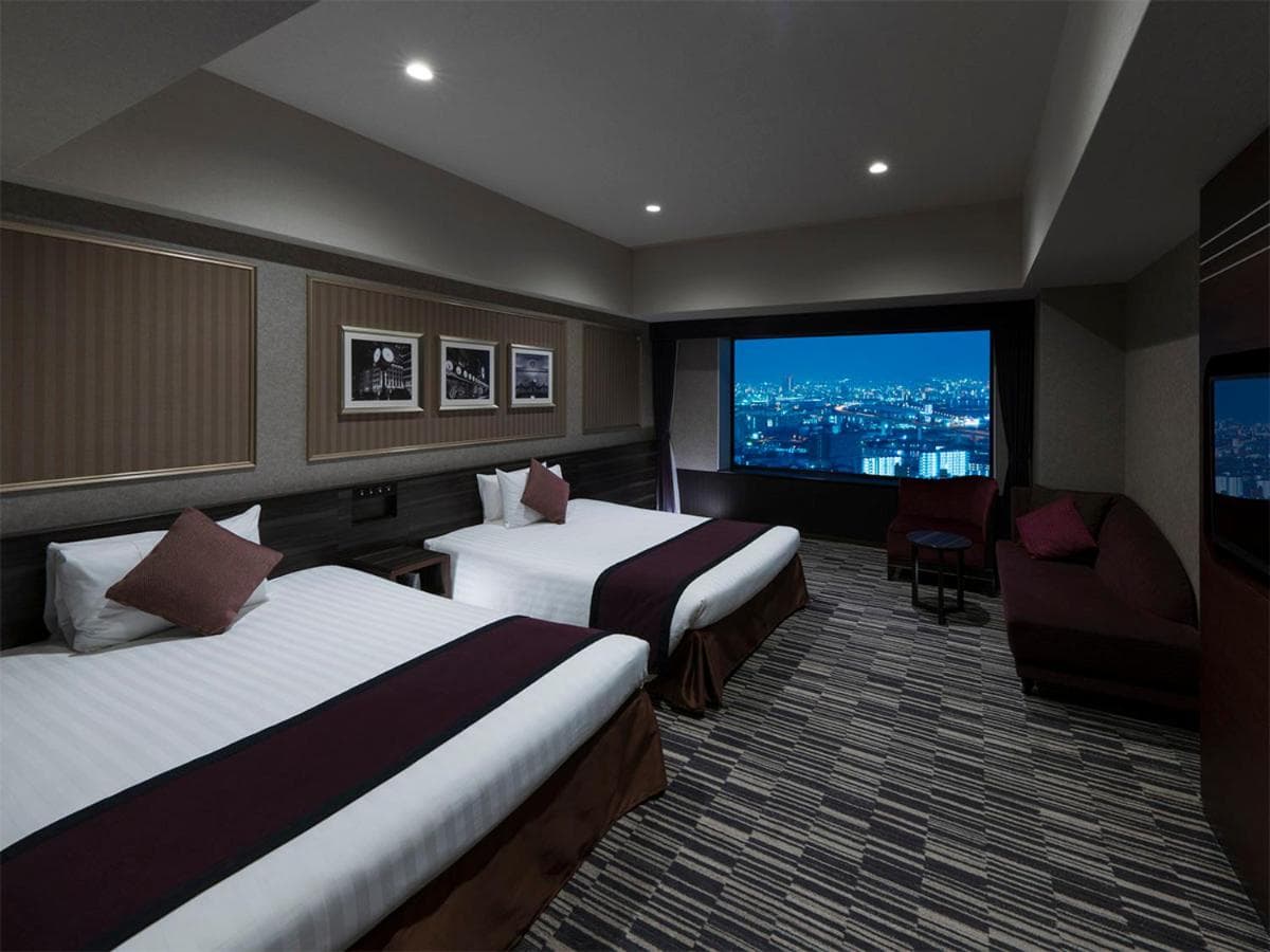 Luxury Floor Deluxe City View Twin Room