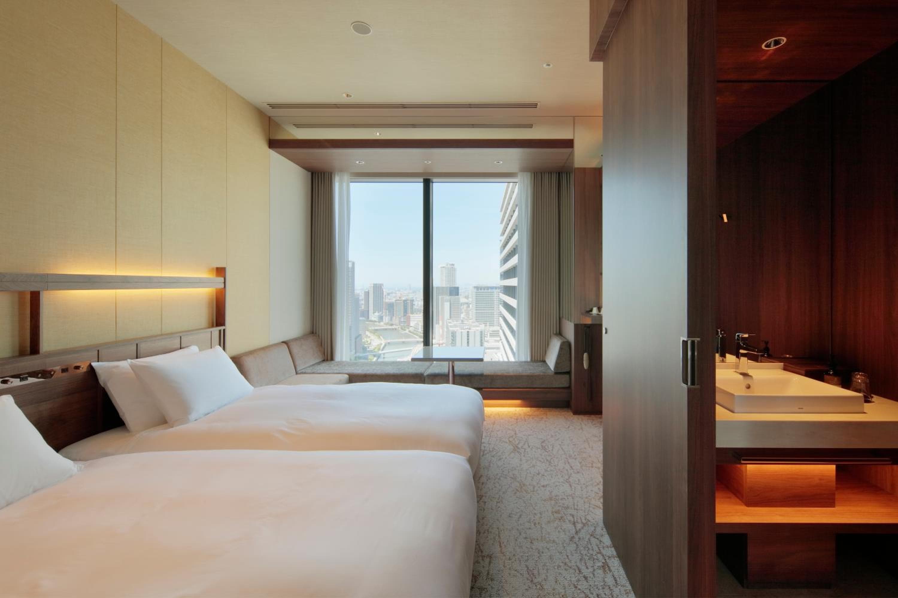 Deluxe Twin Room - Non-Smoking