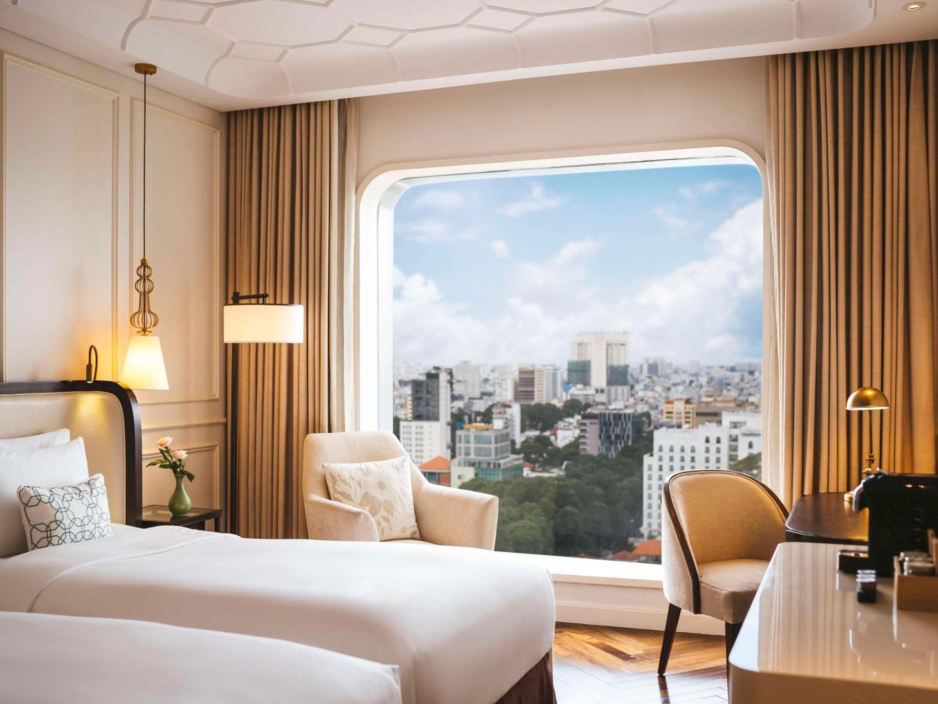Deluxe Room, 2 Single Size Beds, City View