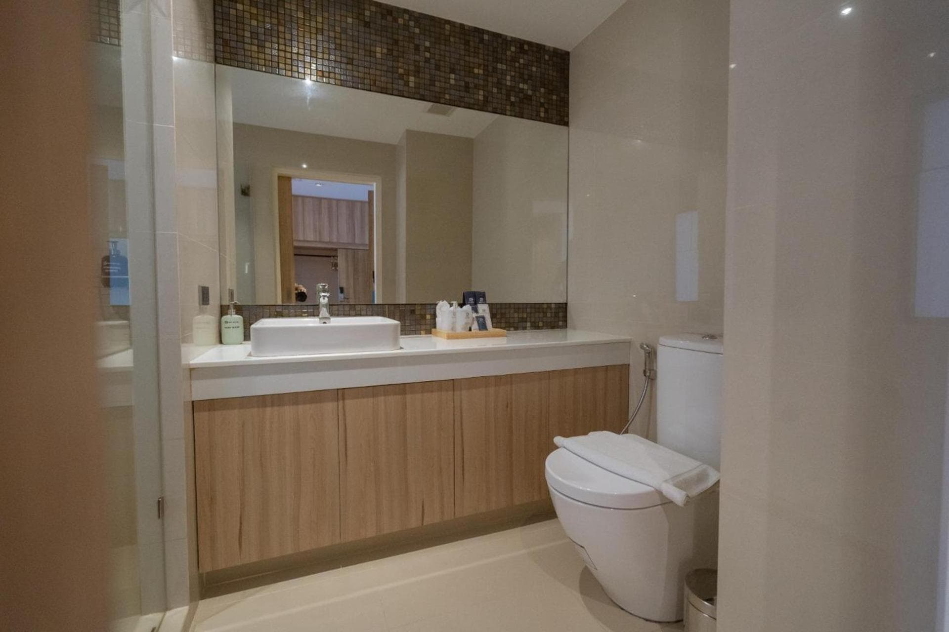 Deluxe Double Room with Shower