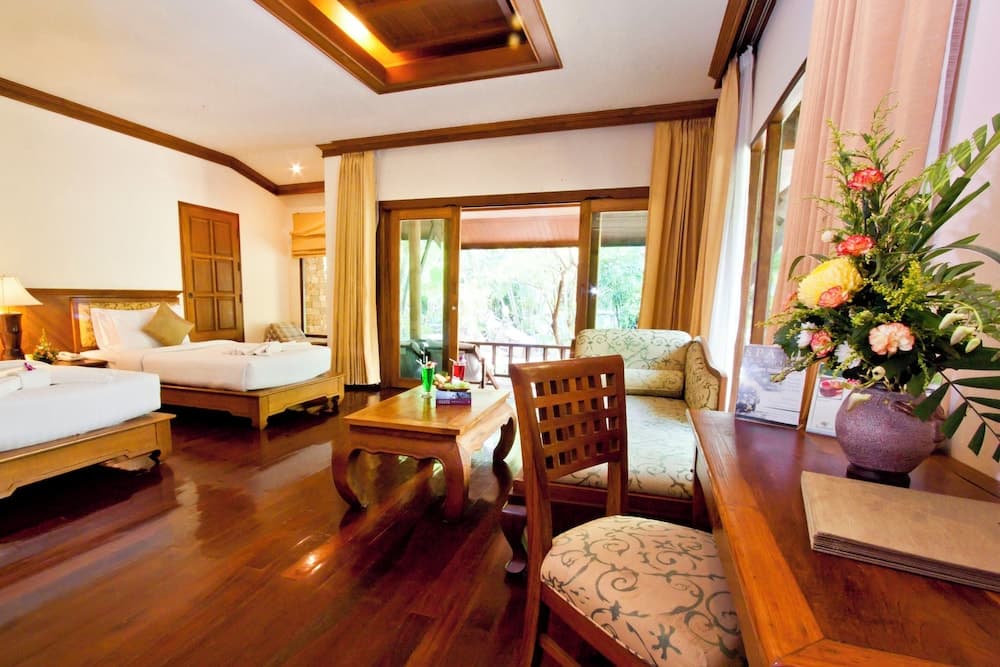 TROPICAL VILLA TWIN