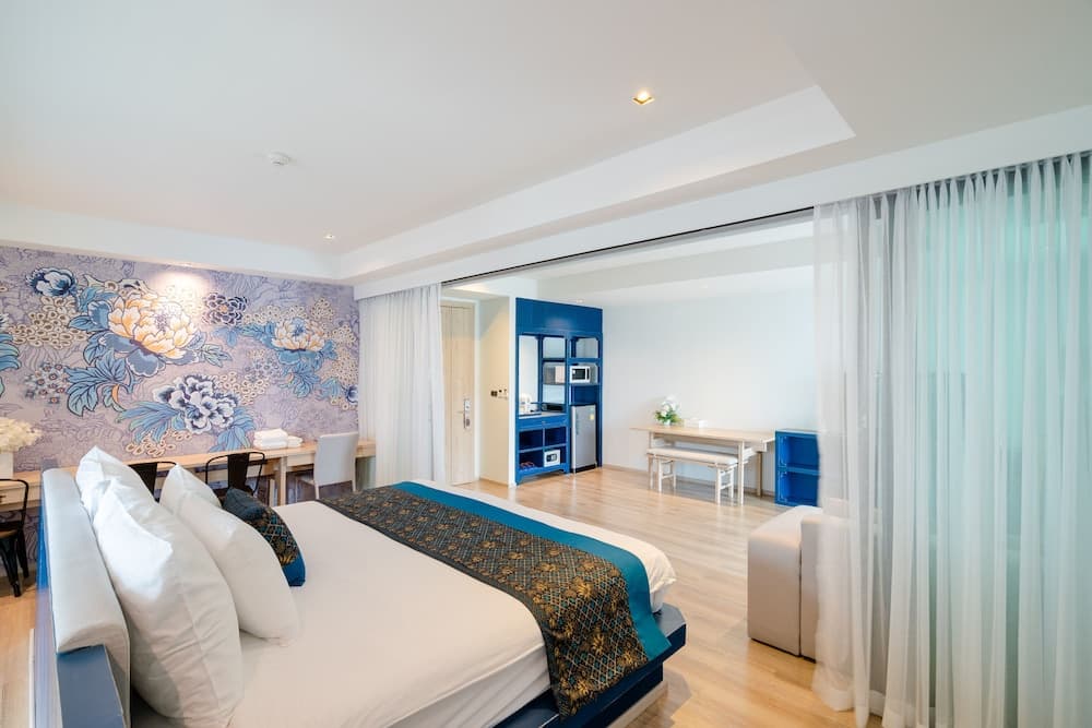 Deluxe Suite