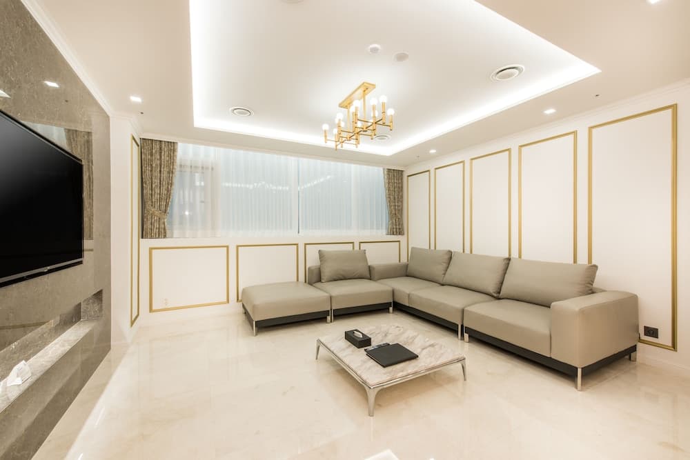 Honor Suite
