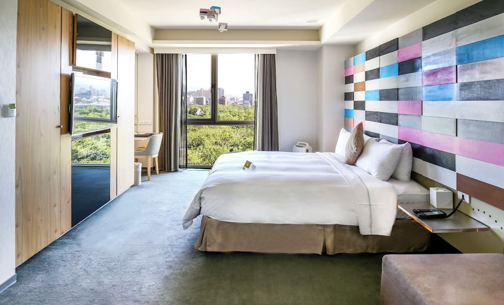 Dandy Suite