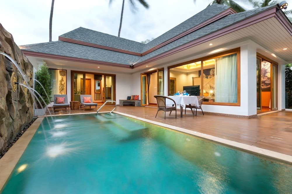 Tropical Pool Villa